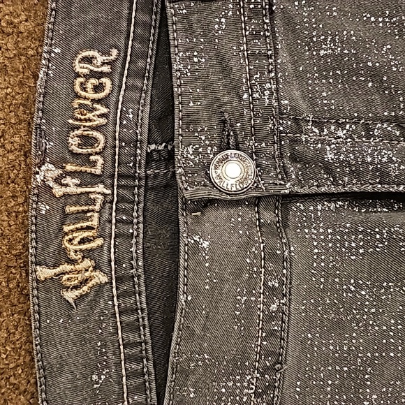 Wallflower Jeans - Picture 4 of 7